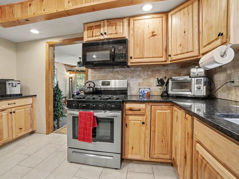1615 Havenga Street Laketon Township, MI 49445
