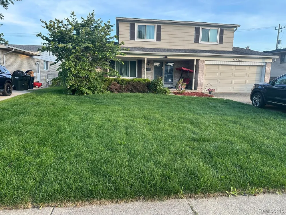 5256 Dickson Drive Sterling Heights City, MI 48310