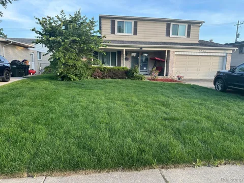 5256 Dickson Drive