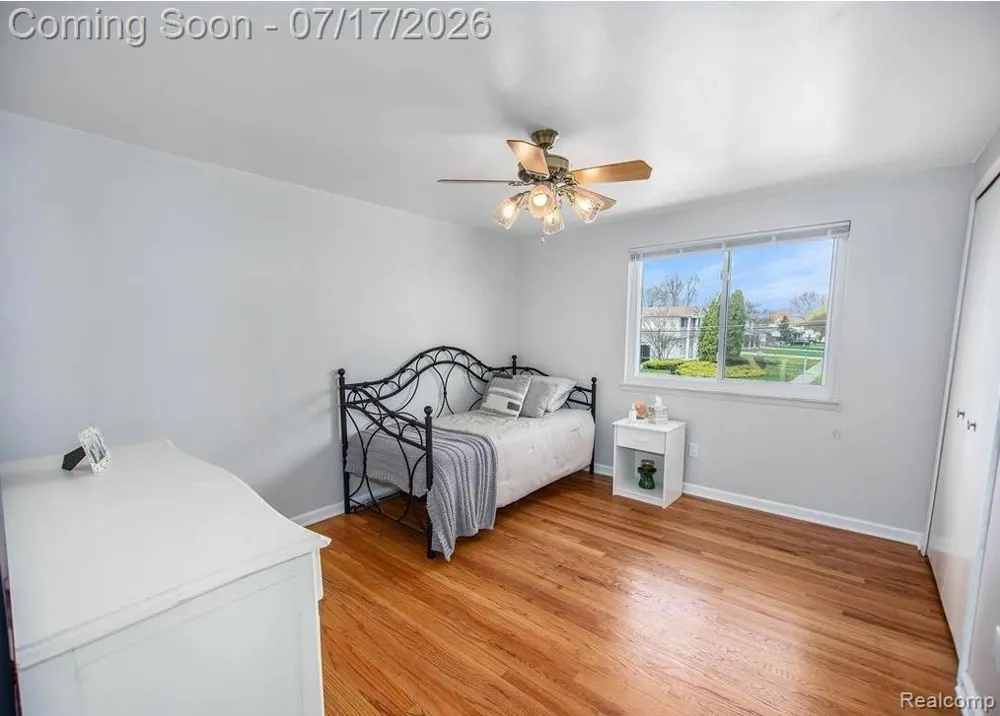 5256 Dickson Drive Sterling Heights City, MI 48310