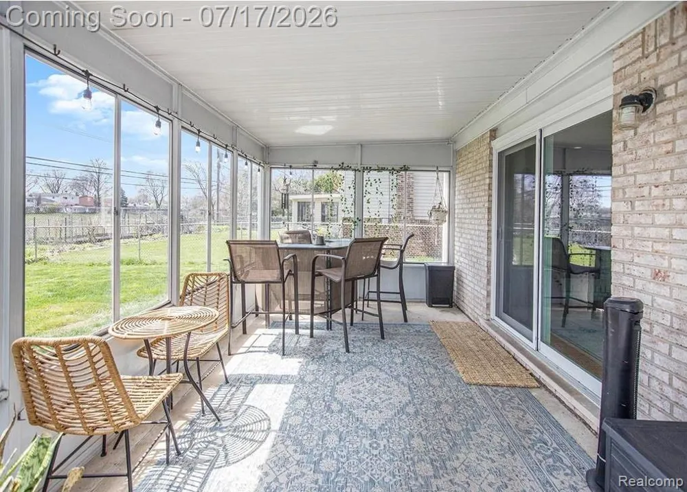 5256 Dickson Drive Sterling Heights City, MI 48310