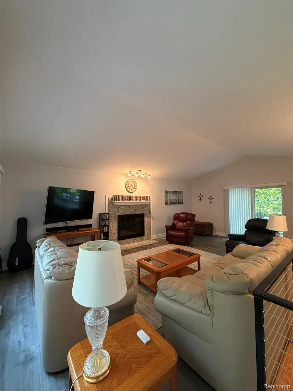 825 Rowlinson Lane Ortonville Village, MI 48462