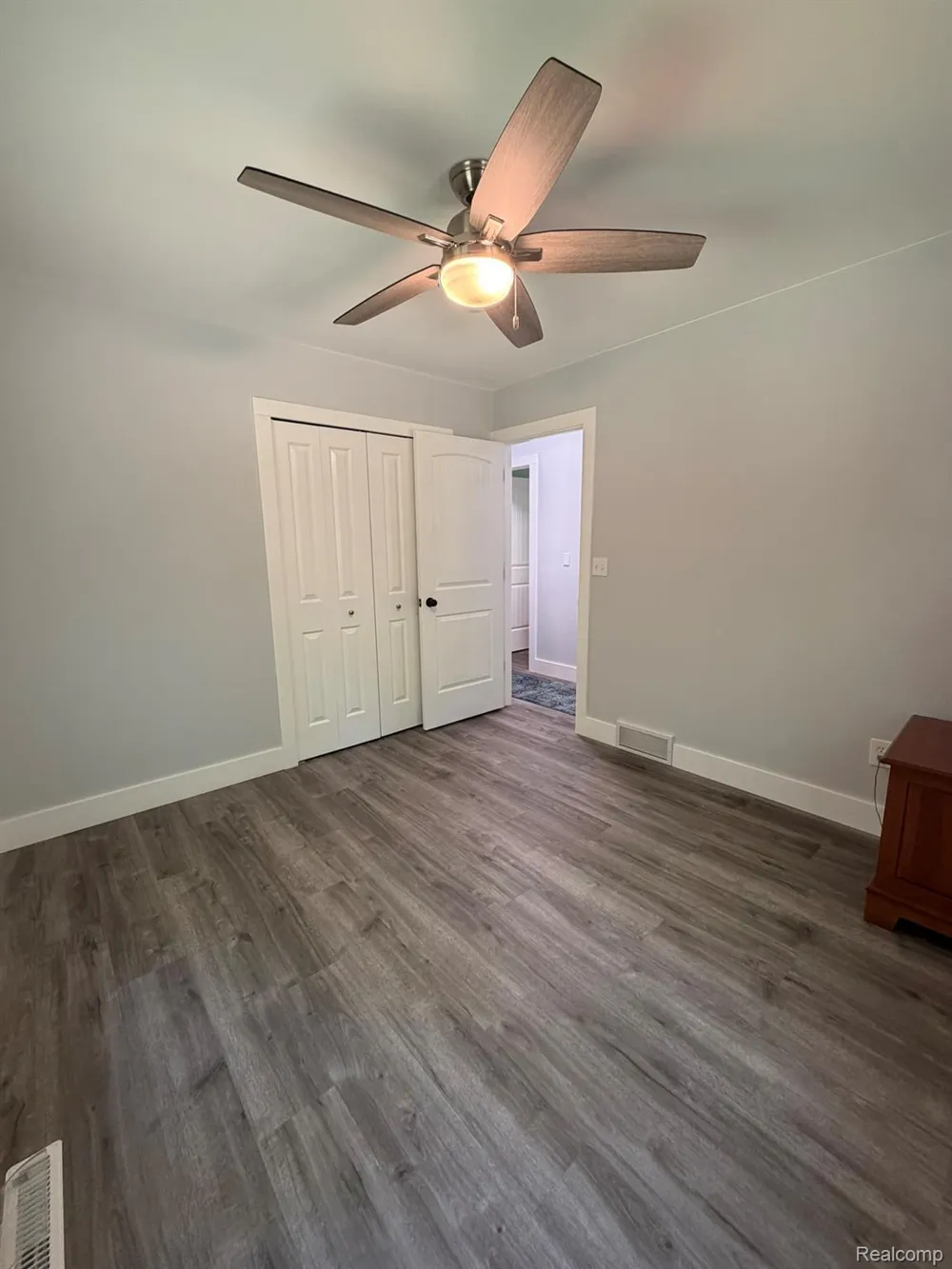 825 Rowlinson Lane Ortonville Village, MI 48462