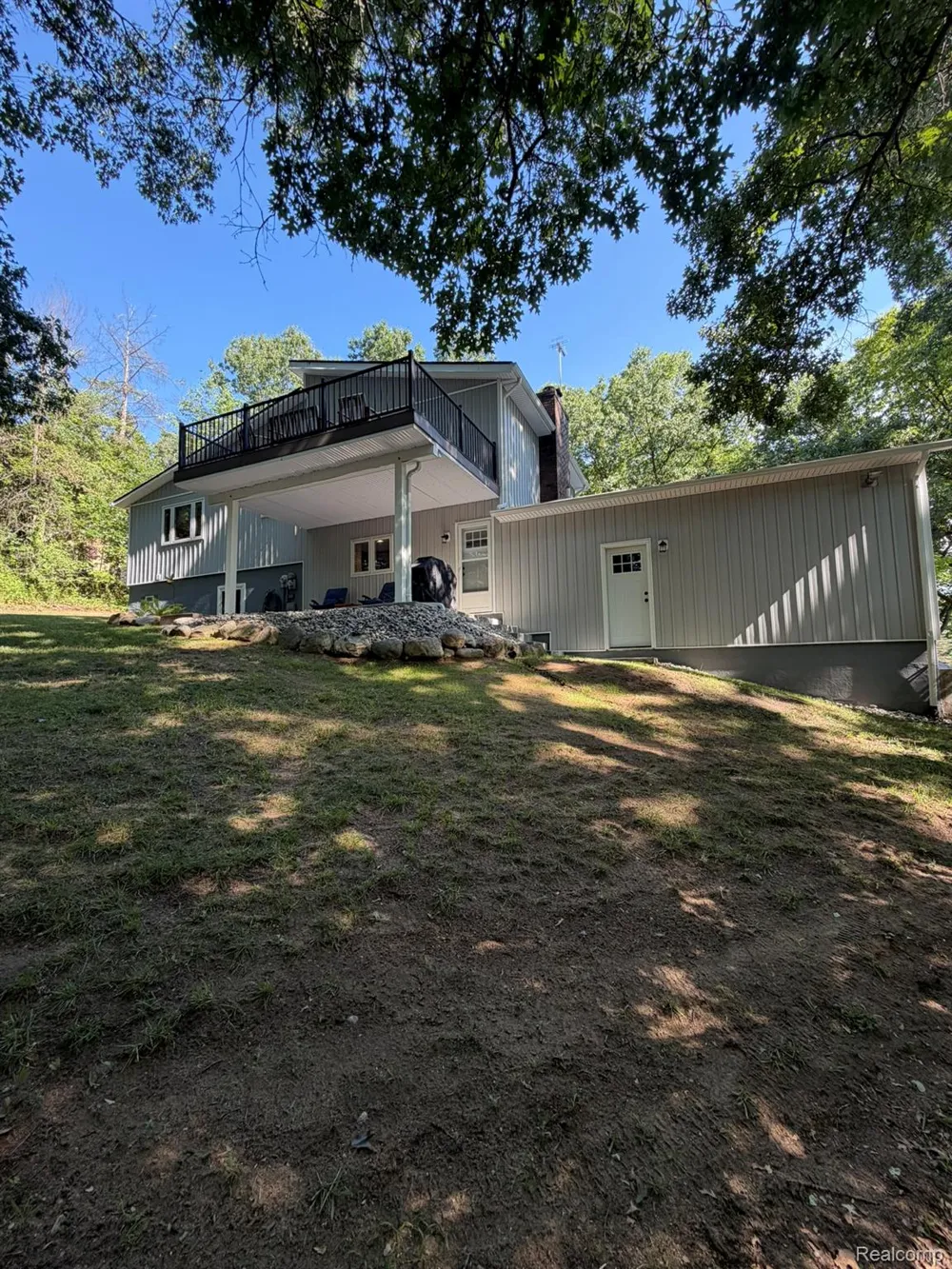 825 Rowlinson Lane Ortonville Village, MI 48462