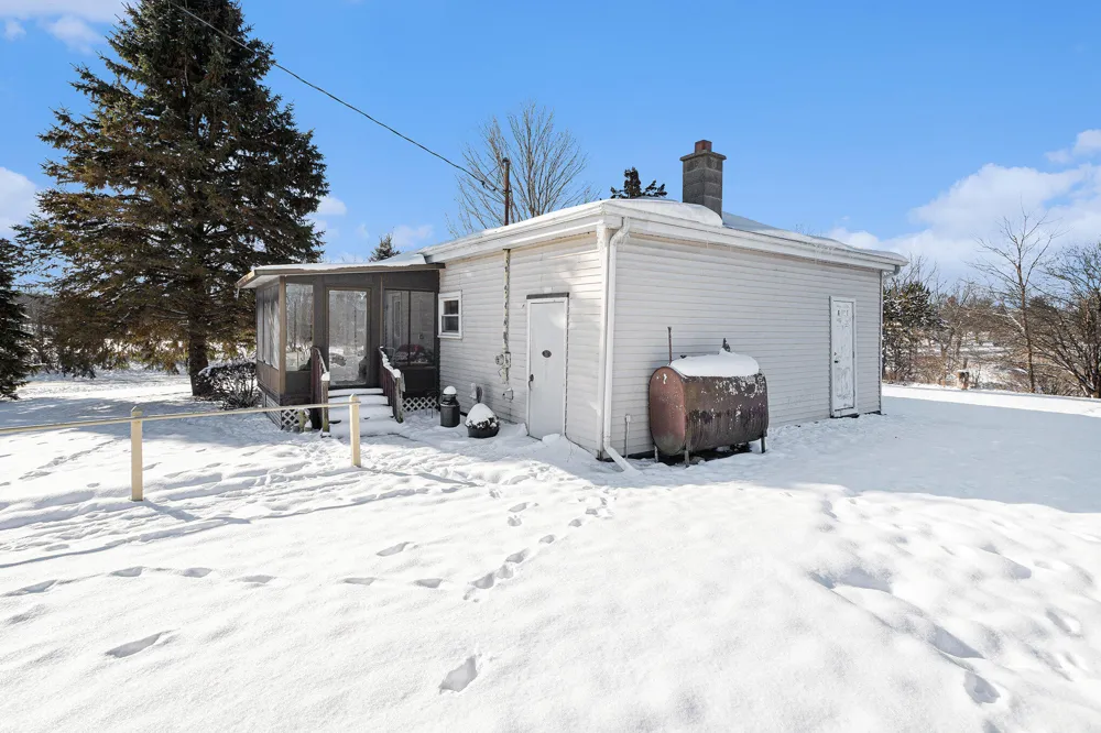 19647 L DRIVE Lee Township, MI 49068
