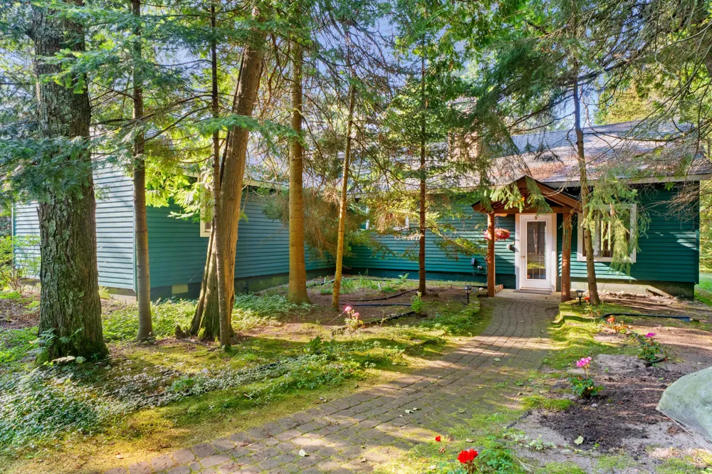 1384 Lake Huron Shore Drive Haynes Township, MI 48740