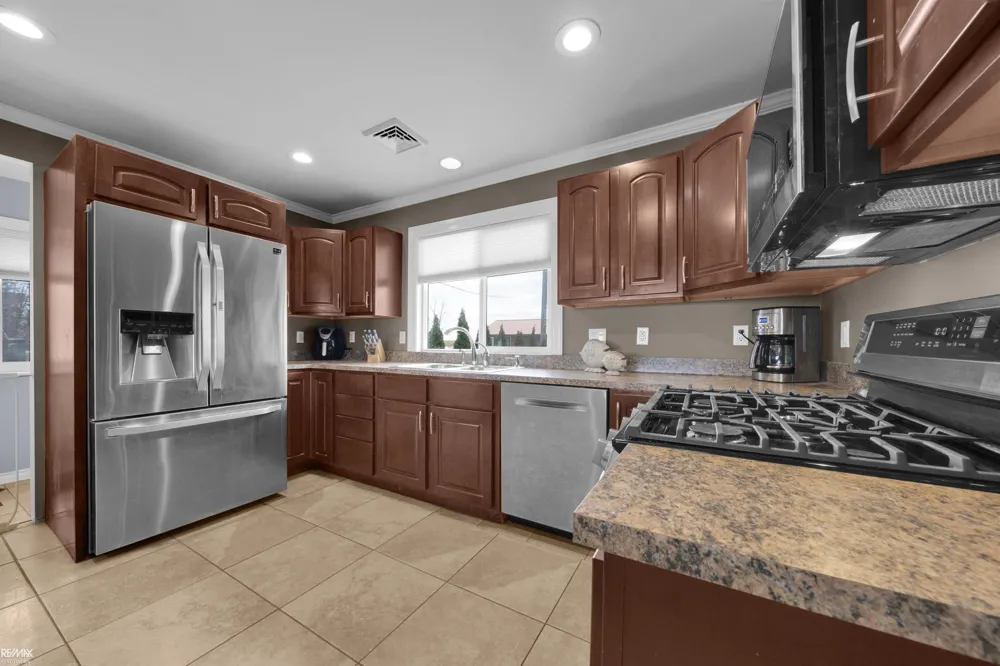 7054 Middle Channel Lane Clay Township, MI 48028