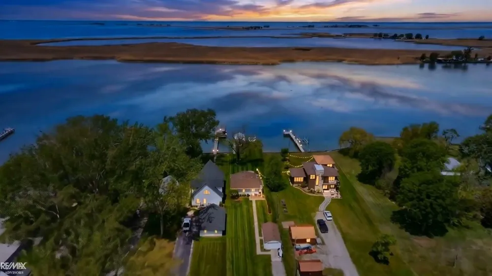 7054 Middle Channel Lane Clay Township, MI 48028