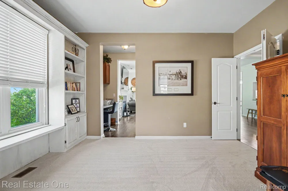 1809 Cheshire Lane Commerce Charter Township, MI 48382