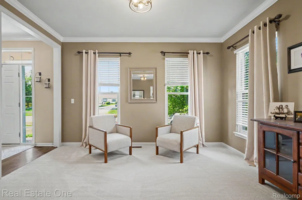 1809 Cheshire Lane Commerce Charter Township, MI 48382