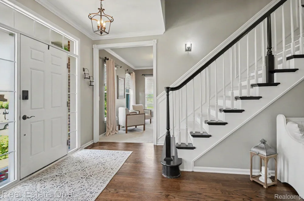 1809 Cheshire Lane Commerce Charter Township, MI 48382