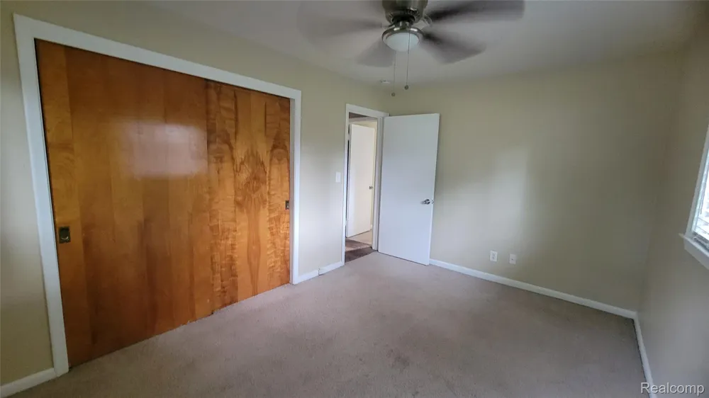 45437 Hecker Drive Utica City, MI 48317