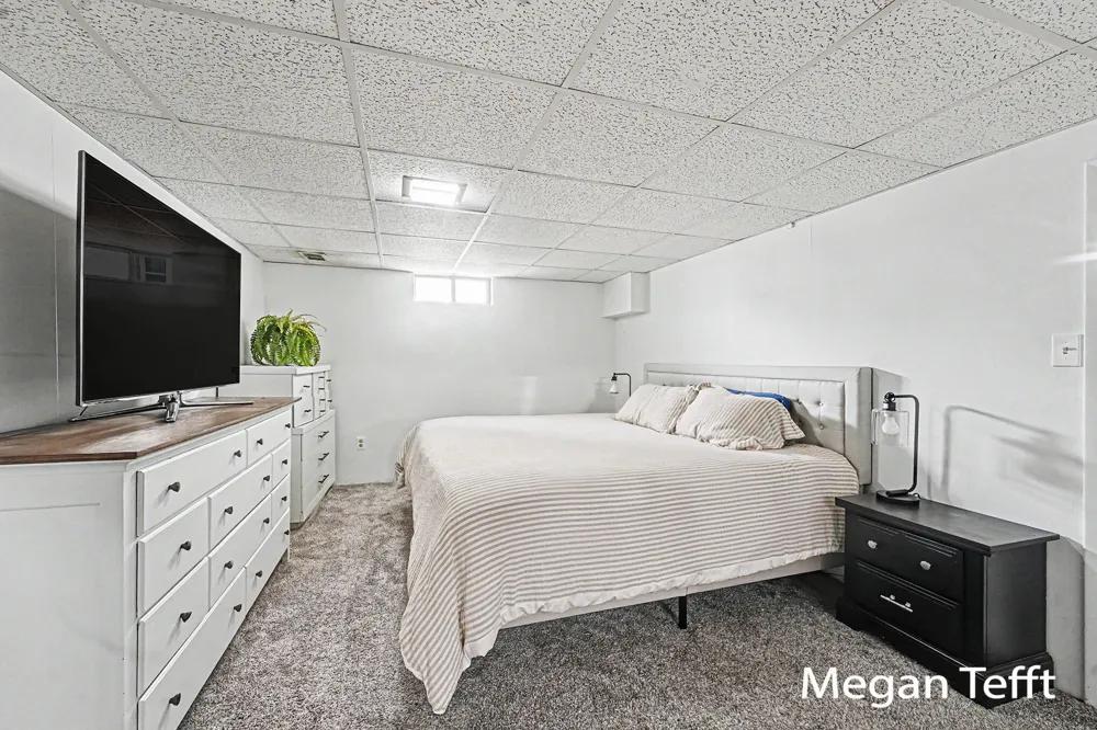 1955 Blandford Avenue SW Wyoming City, MI 49519