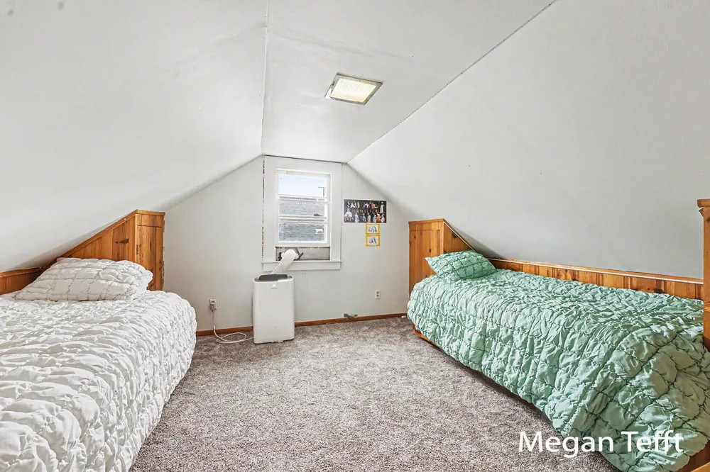 1955 Blandford Avenue SW Wyoming City, MI 49519