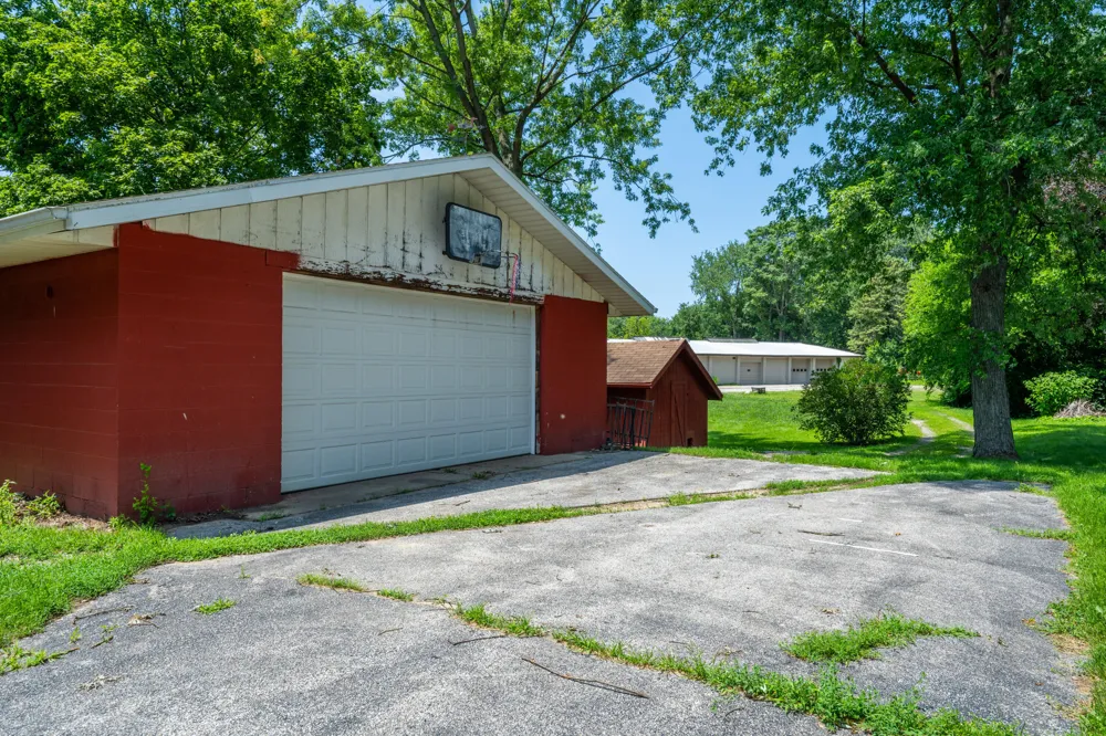 135 W St Joseph Street Coloma City, MI 49038