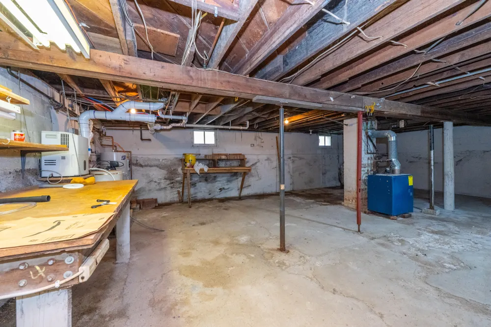 135 W St Joseph Street Coloma City, MI 49038