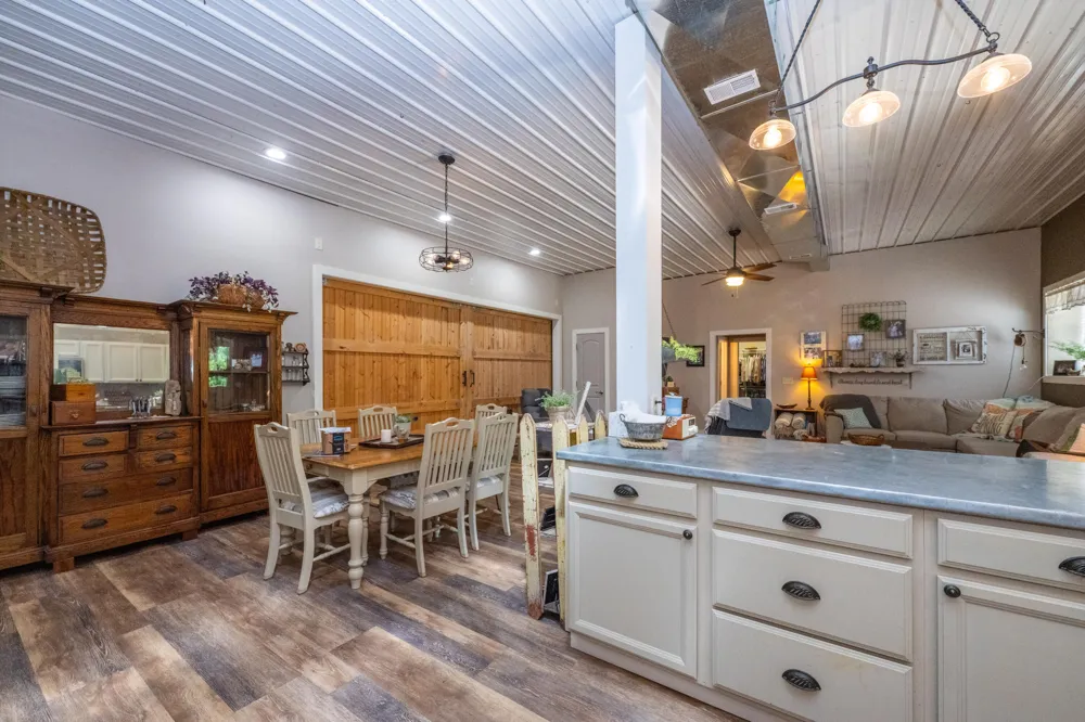 135 W St Joseph Street Coloma City, MI 49038