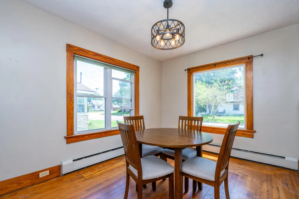 135 W St Joseph Street Coloma City, MI 49038
