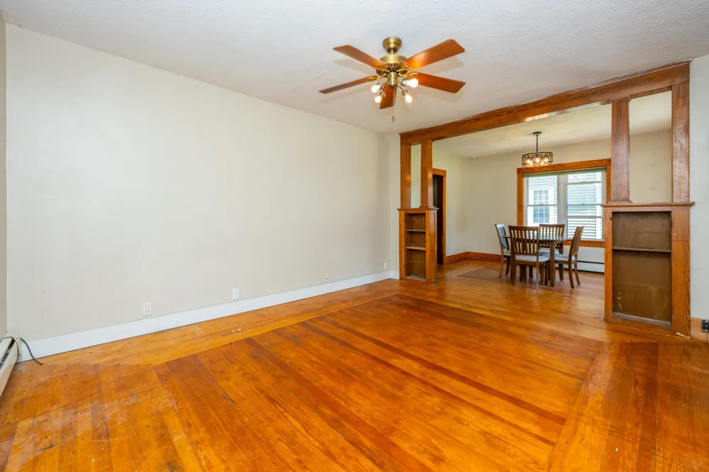 135 W St Joseph Street Coloma City, MI 49038