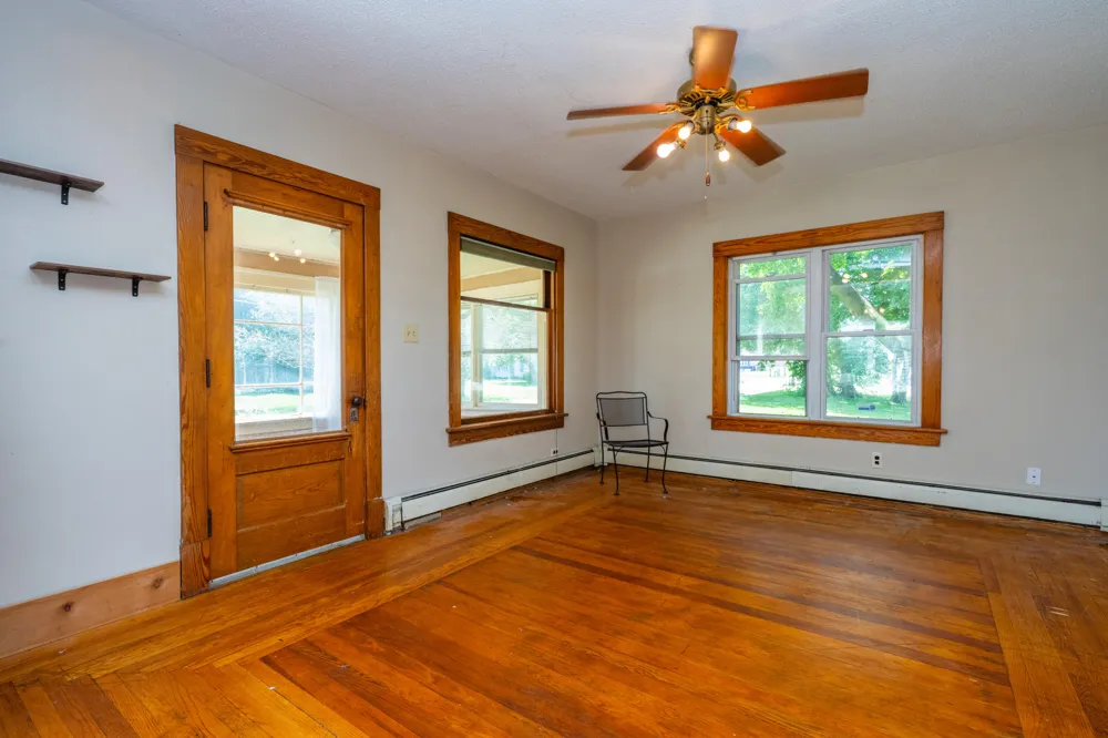135 W St Joseph Street Coloma City, MI 49038