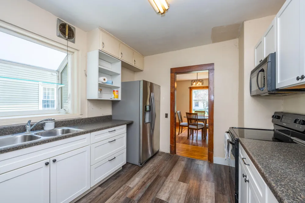 135 W St Joseph Street Coloma City, MI 49038