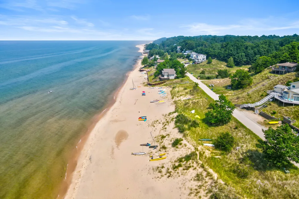 10 Morton Trail White River Township, MI 49437