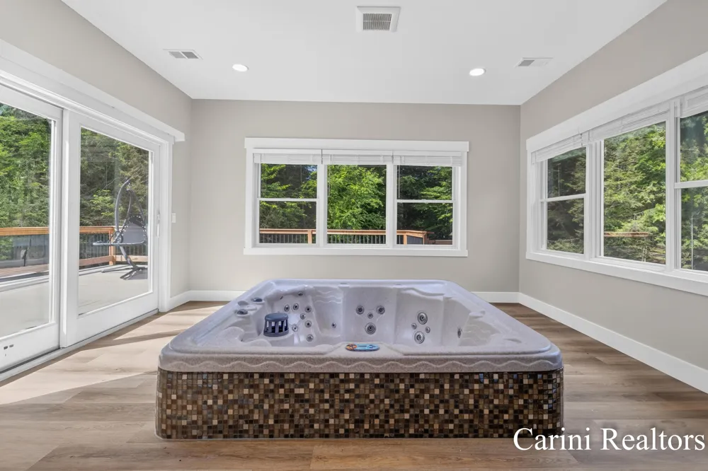 10 Morton Trail White River Township, MI 49437
