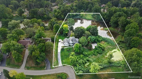 962 Hidden Valley Drive