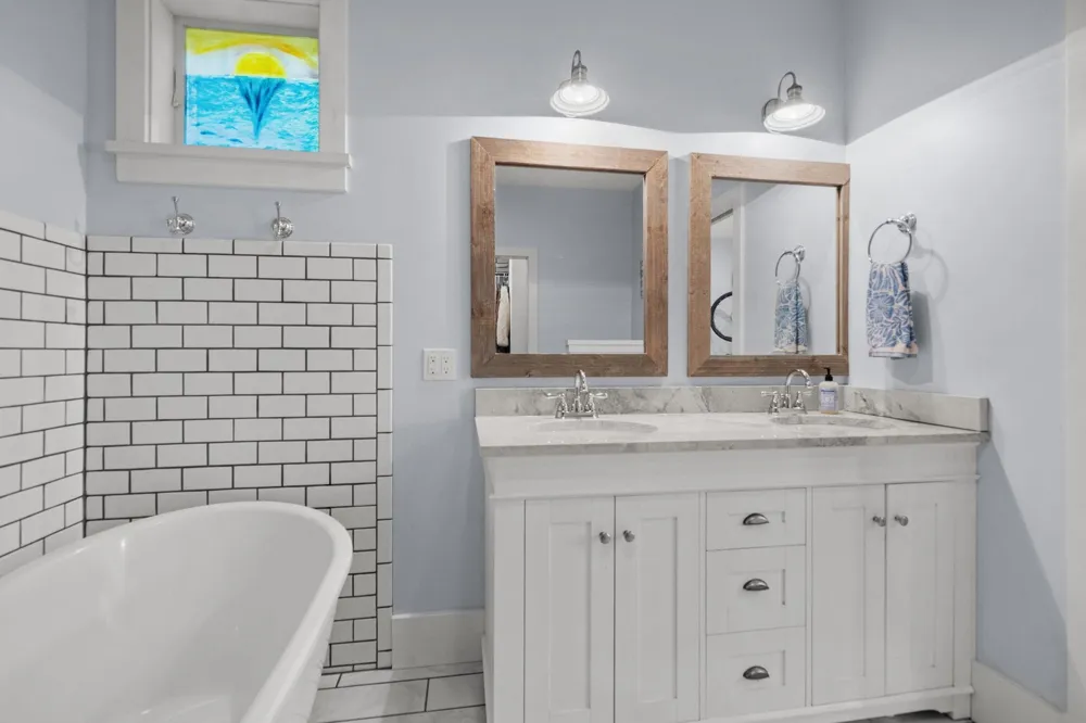 555 Graystone Road Peninsula Township, MI 49686