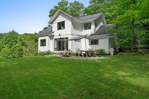 555 Graystone Road