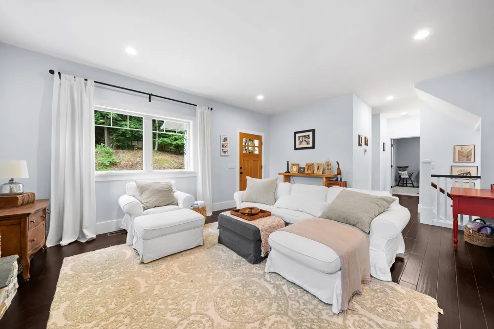555 Graystone Road Peninsula Township, MI 49686