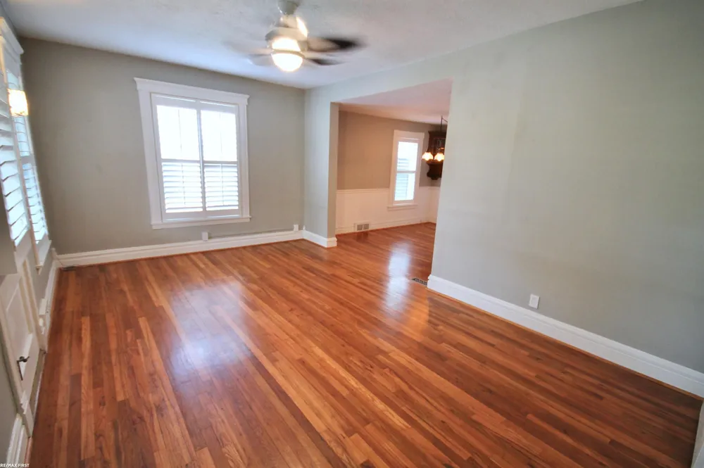 48 W Burdick Street Oxford Village, MI 48371