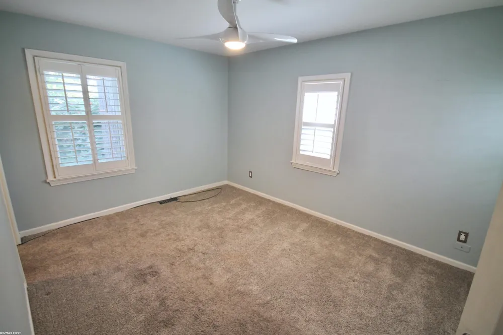 48 W Burdick Street Oxford Village, MI 48371