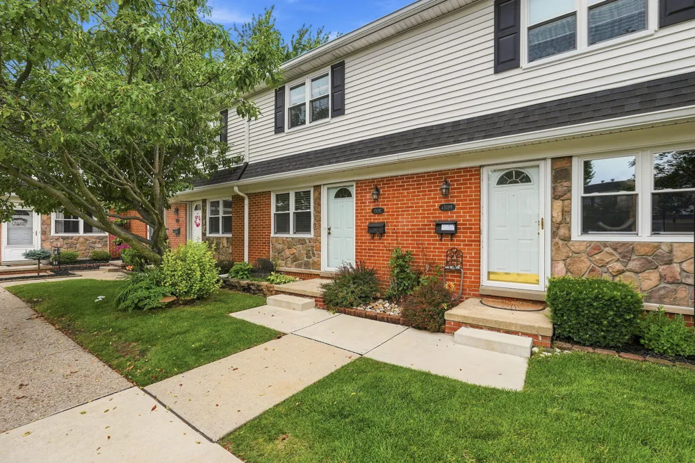 45197 Kensington Street Utica City, MI 48317