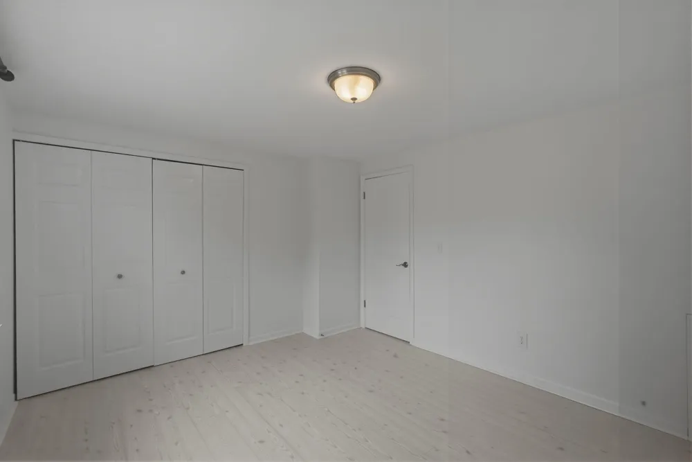 45197 Kensington Street Utica City, MI 48317