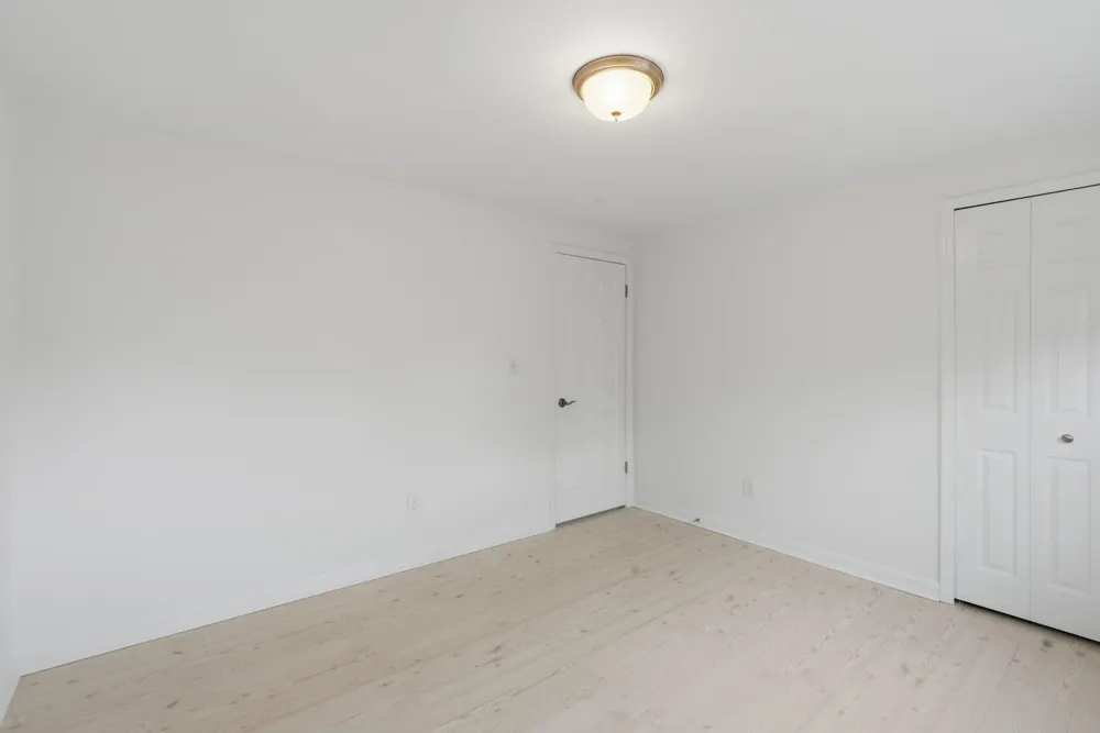 45197 Kensington Street Utica City, MI 48317