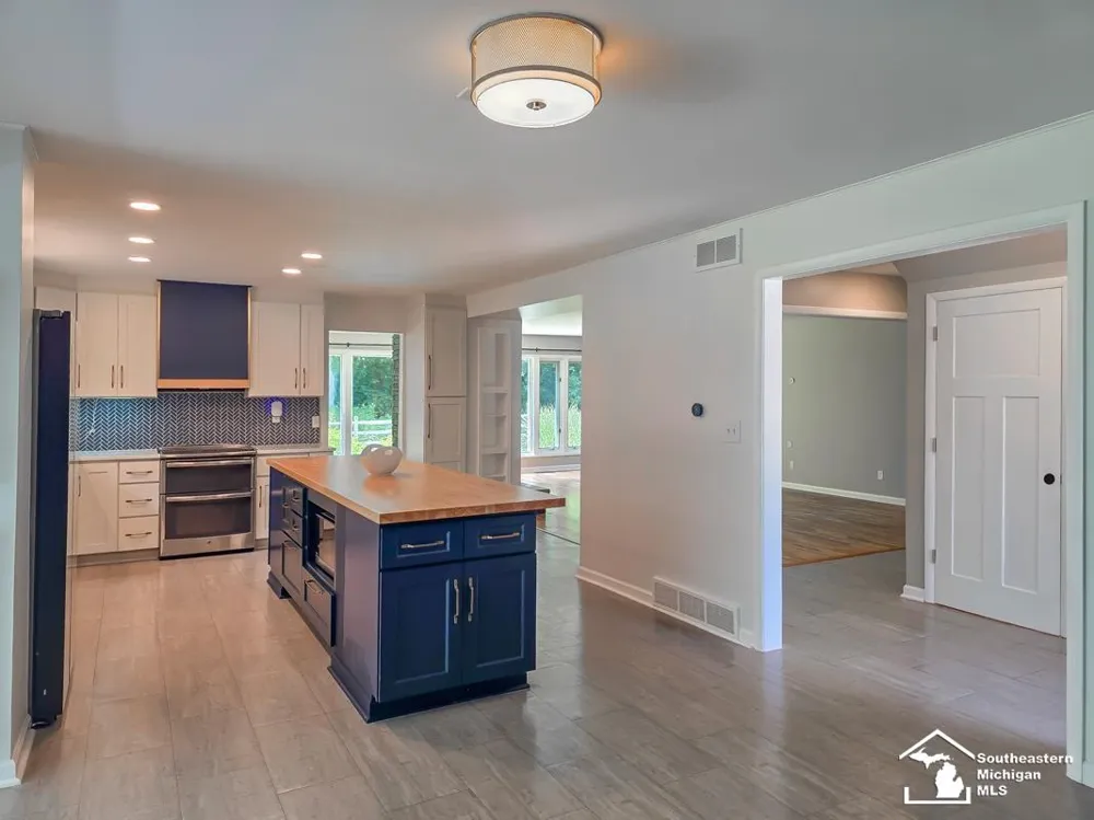 3414 Caroline Drive Summit Township, MI 49203