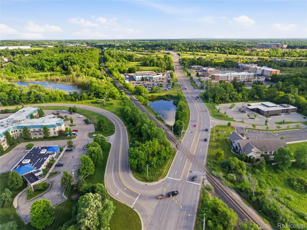 E Cook Road Grand Blanc Charter Township, MI 48439