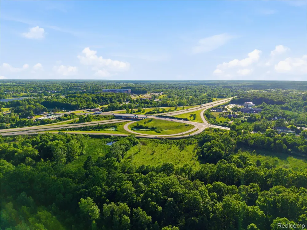 E Cook Road Grand Blanc Charter Township, MI 48439