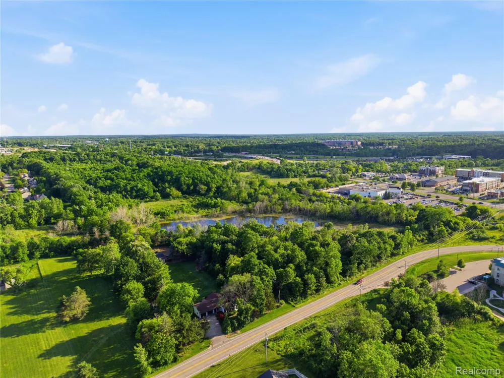 E Cook Road Grand Blanc Charter Township, MI 48439