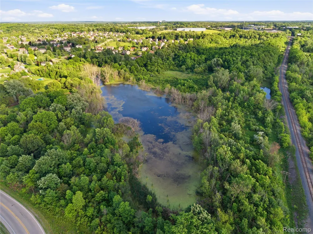 E Cook Road Grand Blanc Charter Township, MI 48439