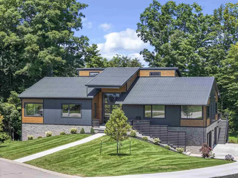 7777 Turnberry Circle