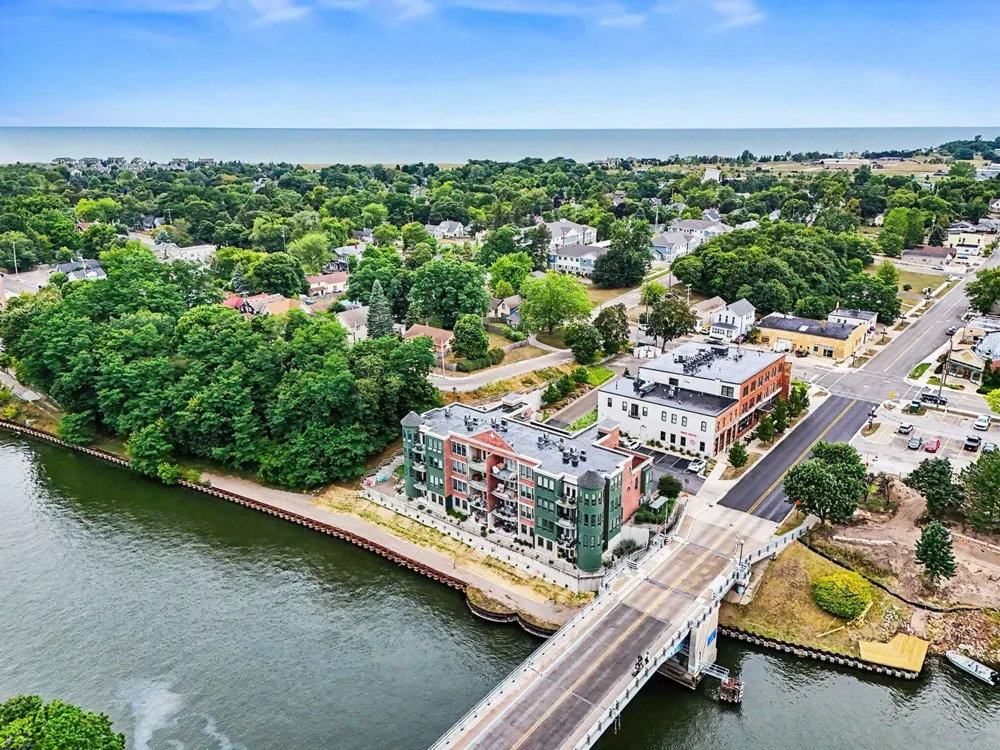 80 Washington Street #7 Manistee City, MI 49660