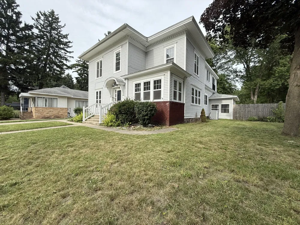106 Hamilton Street Dowagiac City, MI 49047