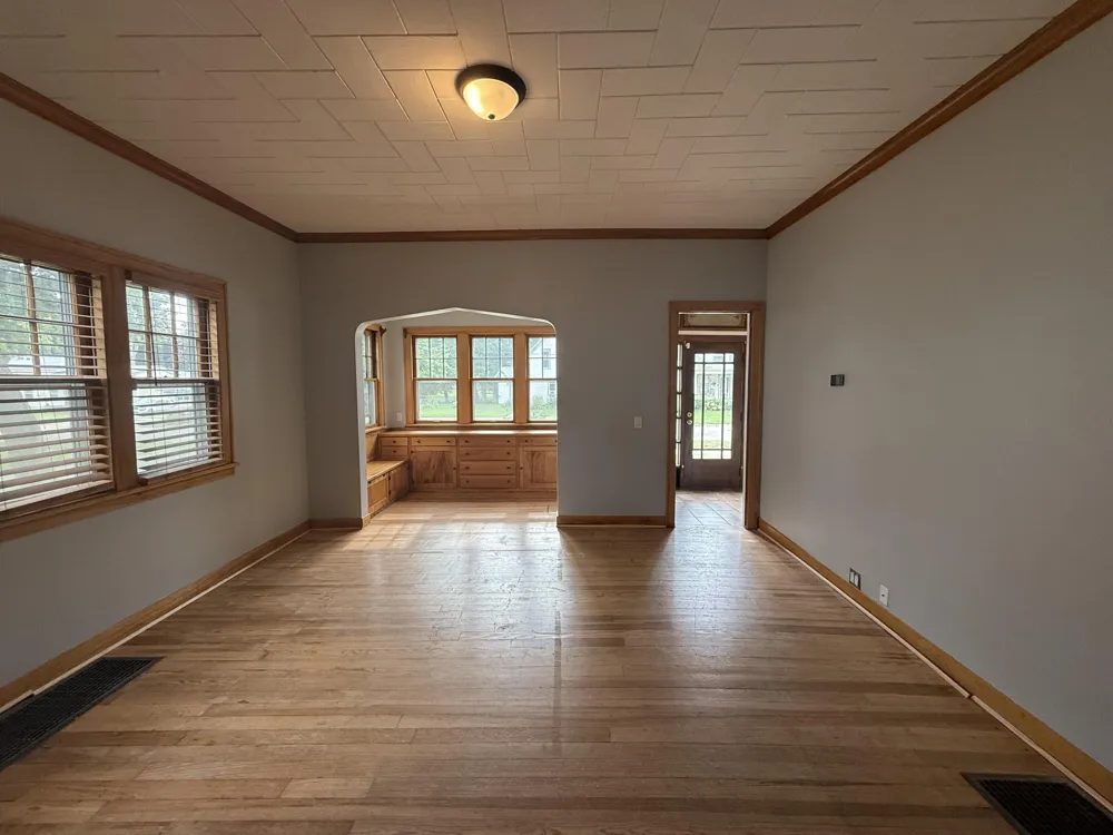 106 Hamilton Street Dowagiac City, MI 49047