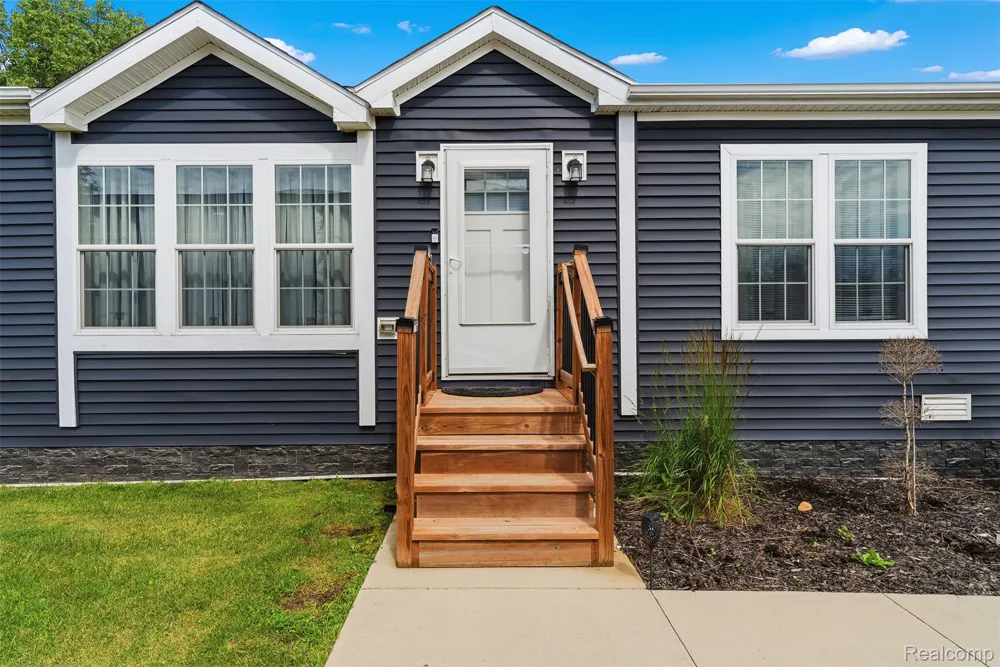 6450 Prince Boulevard Tyrone Township, MI 48430
