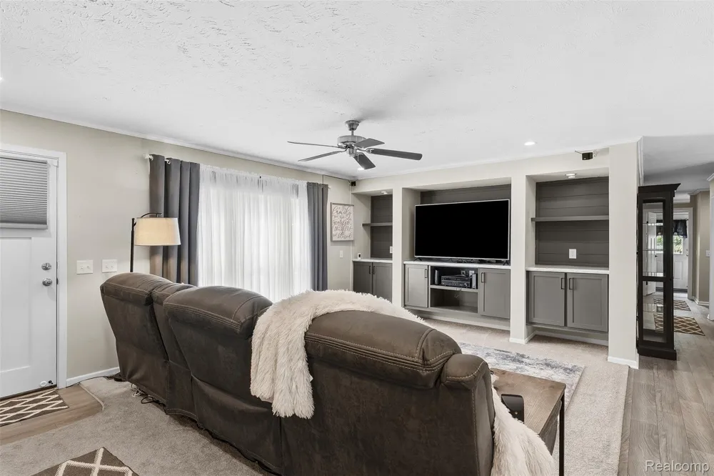 6450 Prince Boulevard Tyrone Township, MI 48430