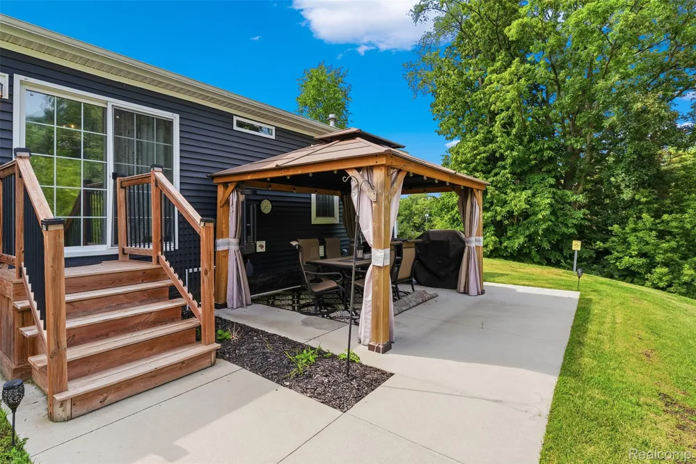 6450 Prince Boulevard Tyrone Township, MI 48430
