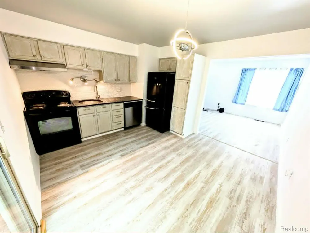 616 Rickett Road Brighton City, MI 48116