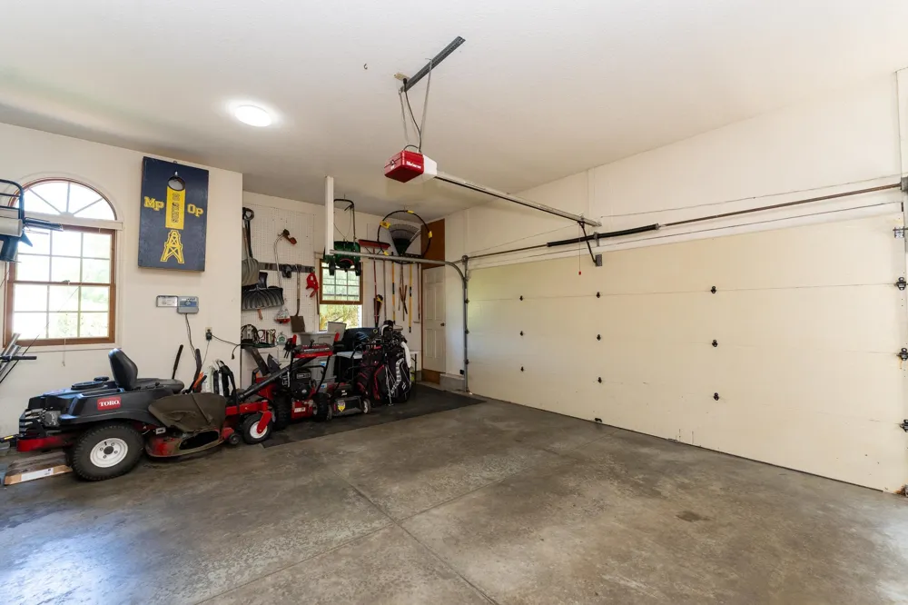 3106 Hunters Trail Union Charter Township, MI 48858